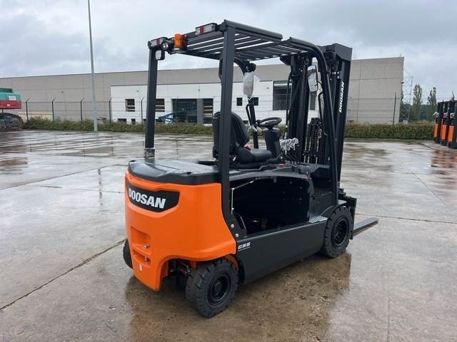 Doosan B35X-7 PLUS - Електричен вилушкар: слика 3 Doosan B35X-7 PLUS - Електричен вилушкар: слика 3