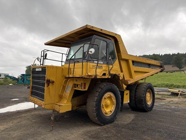 Komatsu HD325-6 - Голем истоварувач/ Камион за камења: слика 1 Komatsu HD325-6 - Голем истоварувач/ Камион за камења: слика 1