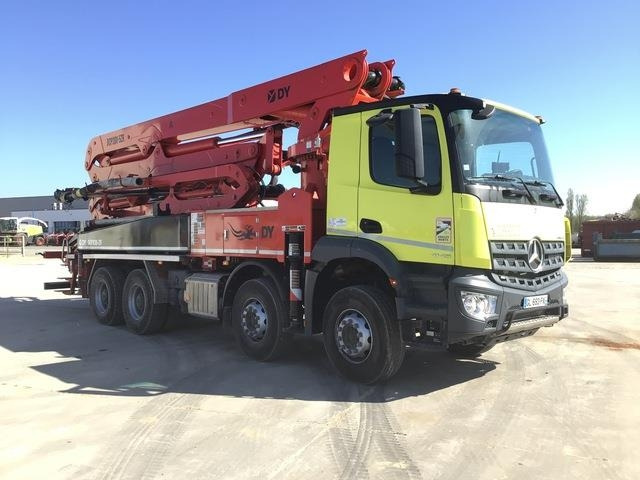 Mercedes-Benz Arocs 4143 - Камион со бетонска пумпа: слика 4 Mercedes-Benz Arocs 4143 - Камион со бетонска пумпа: слика 4