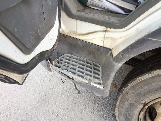 Возило за метење Mitsubishi Canter: слика 11