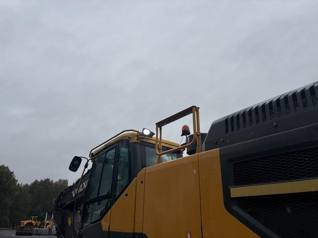 Багер гасеничар Volvo EC480EL: слика 23 Багер гасеничар Volvo EC480EL: слика 23