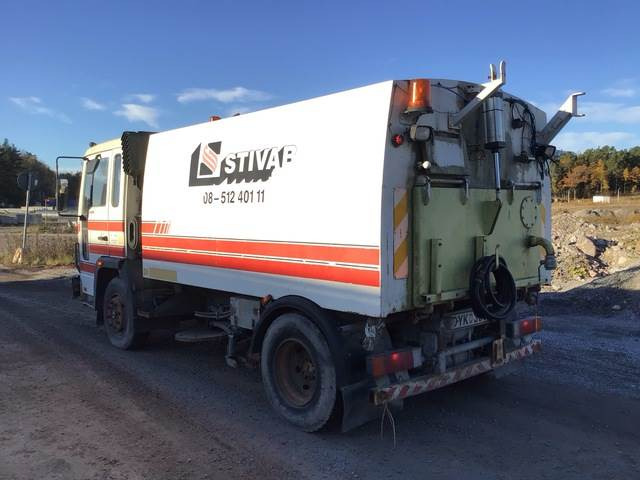 Volvo FL611 - Возило за метење: слика 2 Volvo FL611 - Возило за метење: слика 2