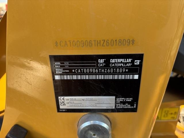 CAT 906 - Натоварувач на тркала: слика 5 CAT 906 - Натоварувач на тркала: слика 5