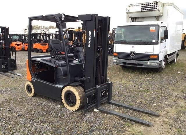 Doosan B25X-7 PLUS - Електричен вилушкар: слика 4 Doosan B25X-7 PLUS - Електричен вилушкар: слика 4