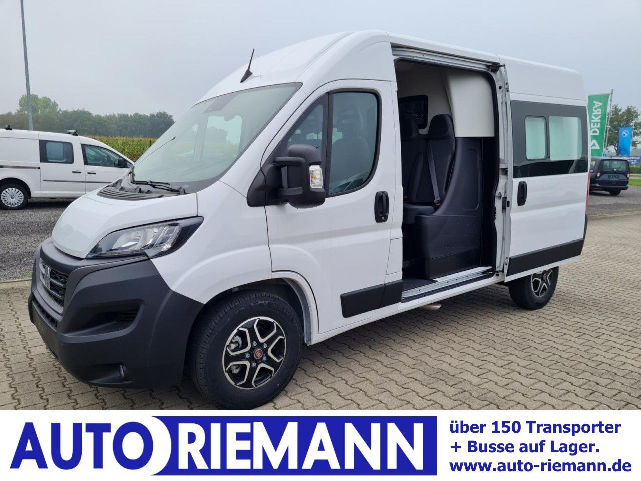 Fiat Ducato 35 Kasten Doka 7-Sitze 2x Schiebetür Maxi - Товарно комбе, Комби со двојна кабина: слика 1 Fiat Ducato 35 Kasten Doka 7-Sitze 2x Schiebetür Maxi - Товарно комбе, Комби со двојна кабина: слика 1