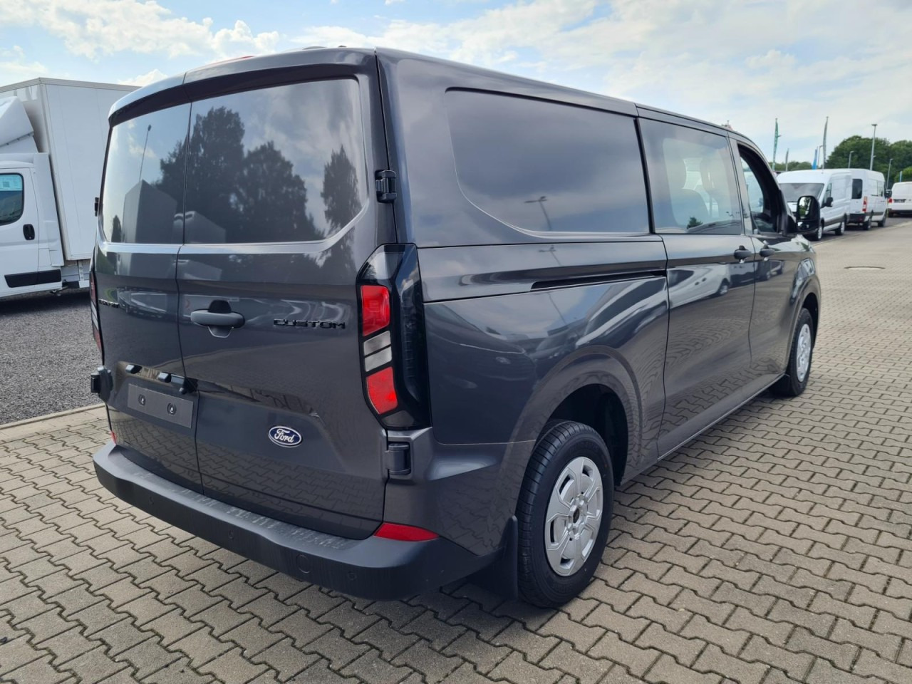 Ford Custom Kasten 320 L2 Trend Doka 5-Sitze KAMERA TEMPO - Мало комбе, Комби со двојна кабина: слика 4 Ford Custom Kasten 320 L2 Trend Doka 5-Sitze KAMERA TEMPO - Мало комбе, Комби со двојна кабина: слика 4