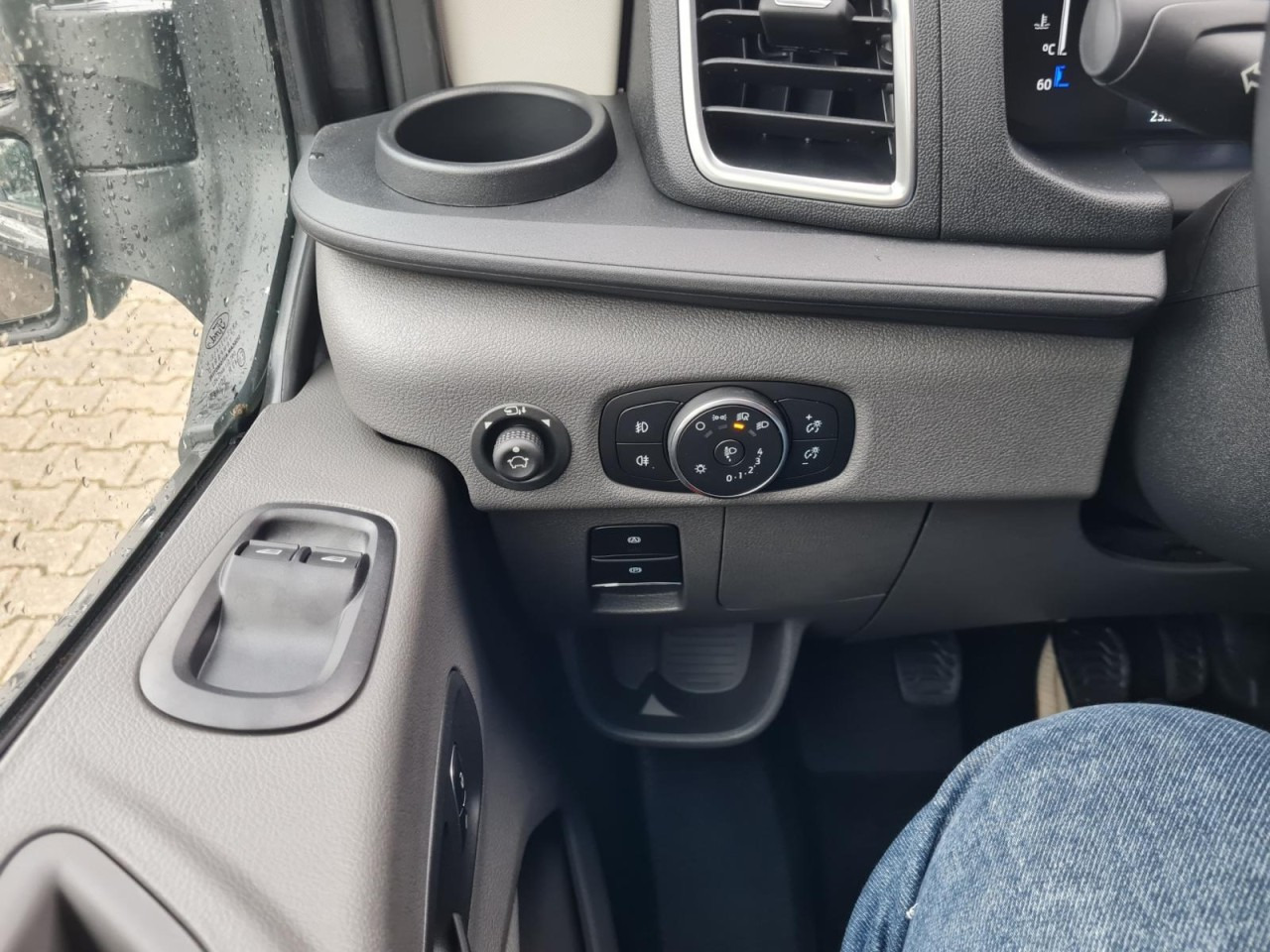 Товарно комбе, Комби со двојна кабина Ford Transit 3,5t Kasten Doka TDCi L3 Trend AHK Kamera: слика 19