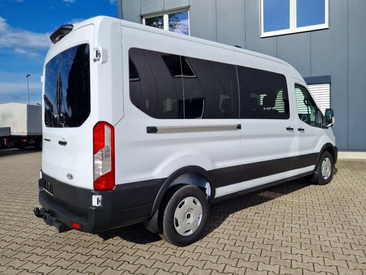 Ford Transit 350 Kombi TDCi L3 Trend 9 Sitzer AUTOMAT - Патничко комбе: слика 4 Ford Transit 350 Kombi TDCi L3 Trend 9 Sitzer AUTOMAT - Патничко комбе: слика 4