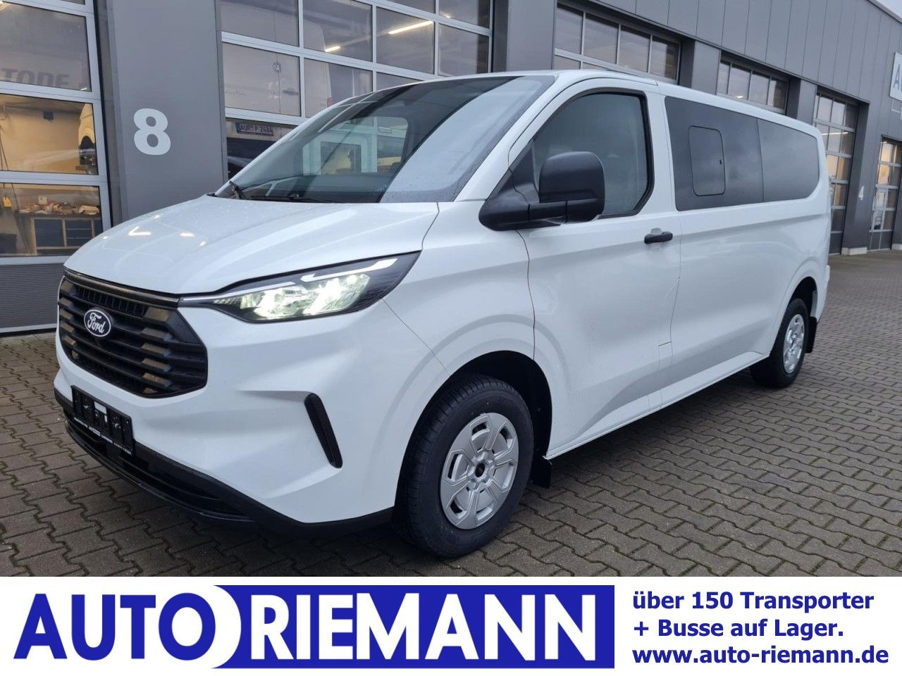 Ford Transit Custom Kombi 320 L2 Trend 9 Sitze KAMERA - Автомобил: слика 1 Ford Transit Custom Kombi 320 L2 Trend 9 Sitze KAMERA - Автомобил: слика 1
