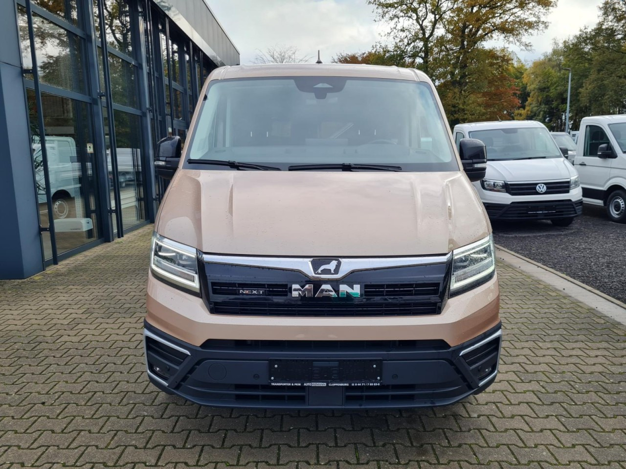 MAN Man TGE 3.180 TDi Kombi 9 Sitze ALU KAMERA LED LEDER Sonderumbau - Минибус, Патничко комбе: слика 2 MAN Man TGE 3.180 TDi Kombi 9 Sitze ALU KAMERA LED LEDER Sonderumbau - Минибус, Патничко комбе: слика 2