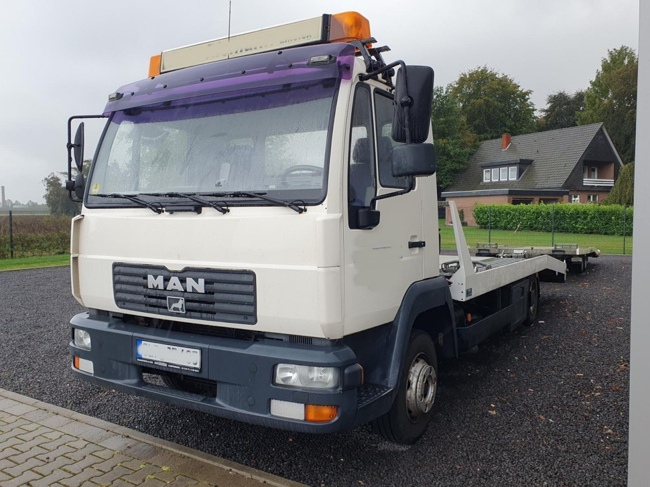 Man LE 8.180 Autotransporter evtl. mit Anhänger - Автотранспортен камион: слика 2 Man LE 8.180 Autotransporter evtl. mit Anhänger - Автотранспортен камион: слика 2