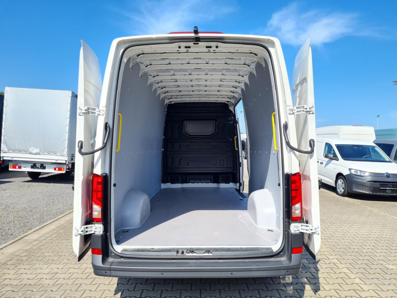 Man TGE 3.140 Kasten lang L4H3 KAMERA LED HOLZLADEBODEN - Товарно комбе: слика 5 Man TGE 3.140 Kasten lang L4H3 KAMERA LED HOLZLADEBODEN - Товарно комбе: слика 5