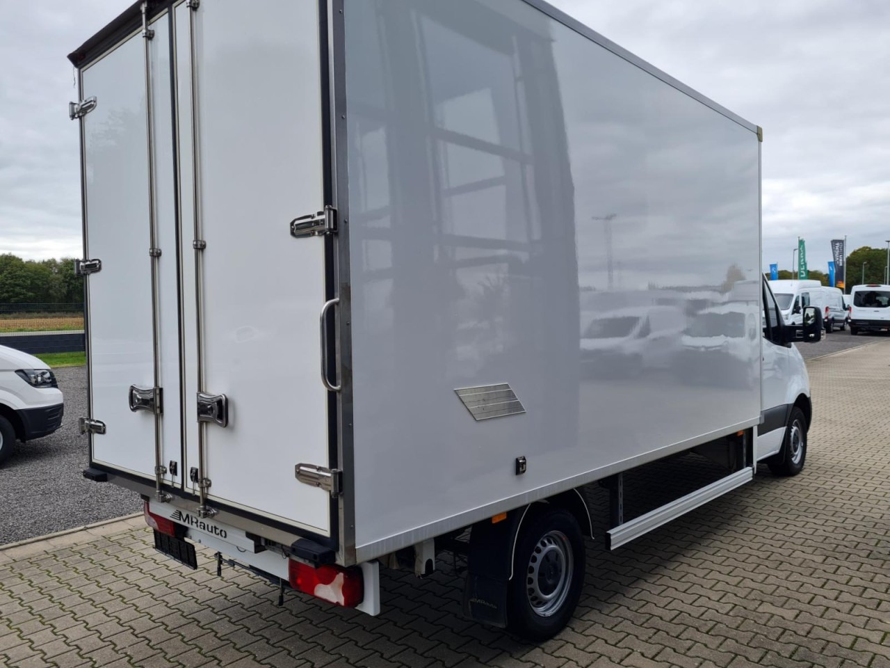 Mercedes-Benz Sprinter 315 CDI Koffer RWD KLIMA TEMPOMAT - Комбе фургон: слика 4 Mercedes-Benz Sprinter 315 CDI Koffer RWD KLIMA TEMPOMAT - Комбе фургон: слика 4