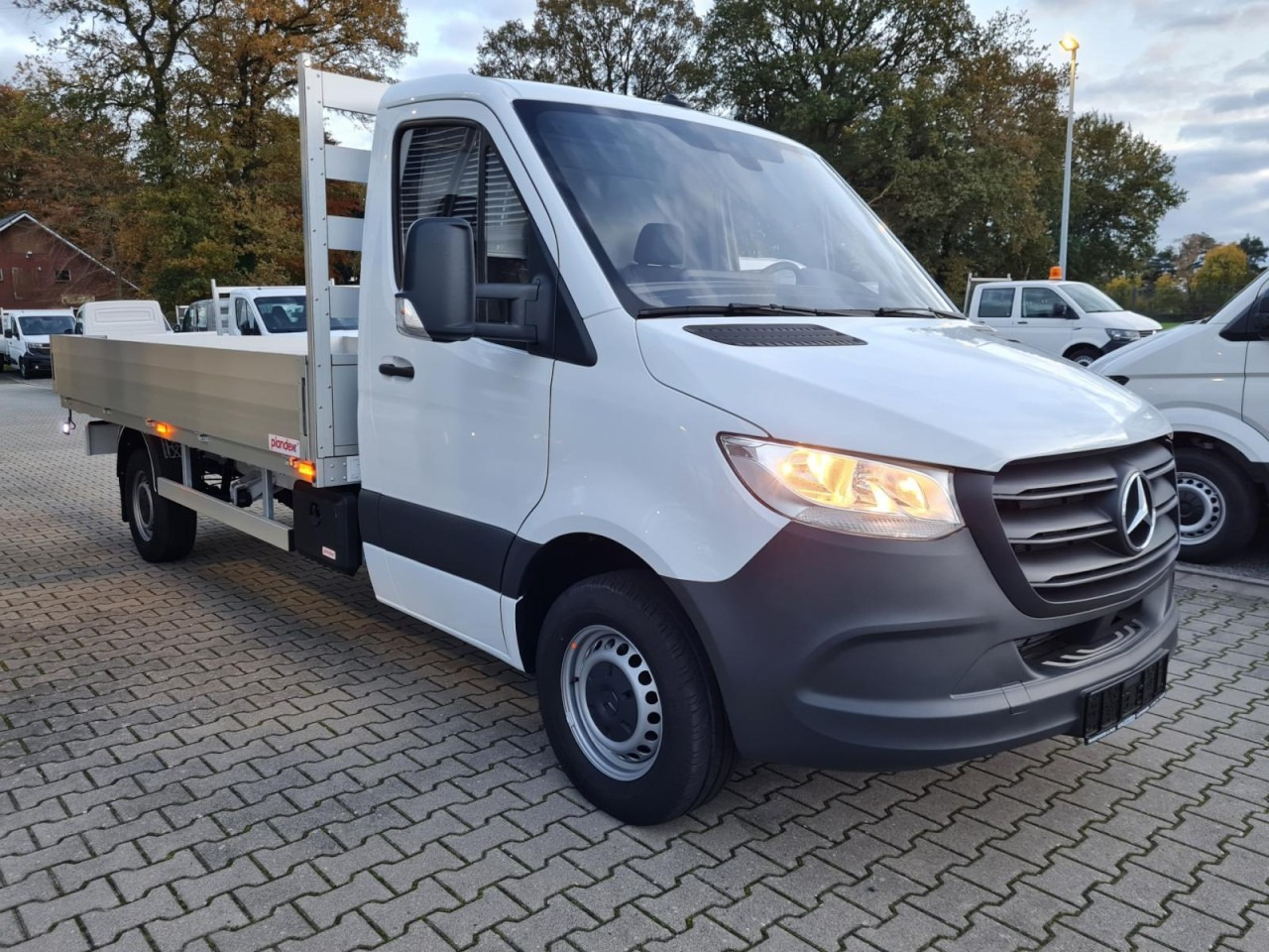 Mercedes-Benz Sprinter 317 CDI Pritsche L3 lang RWD KLIMA TEMPOMAT - Комбе со отворен сандак: слика 3 Mercedes-Benz Sprinter 317 CDI Pritsche L3 lang RWD KLIMA TEMPOMAT - Комбе со отворен сандак: слика 3