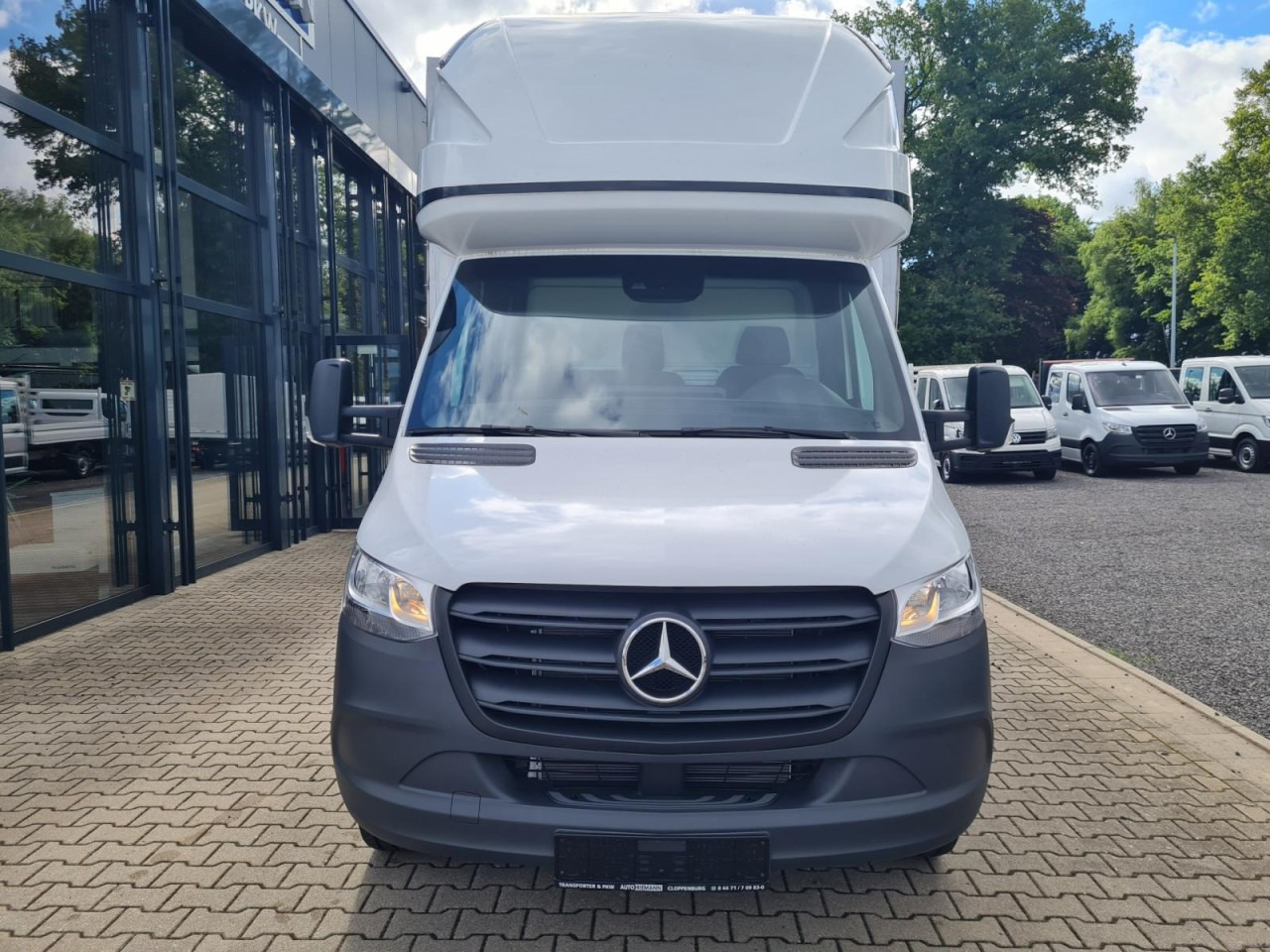 Mercedes-Benz Sprinter 317 Pritsche Plane Schlafkab RWD 10 Pal - Комбе со церада: слика 2 Mercedes-Benz Sprinter 317 Pritsche Plane Schlafkab RWD 10 Pal - Комбе со церада: слика 2