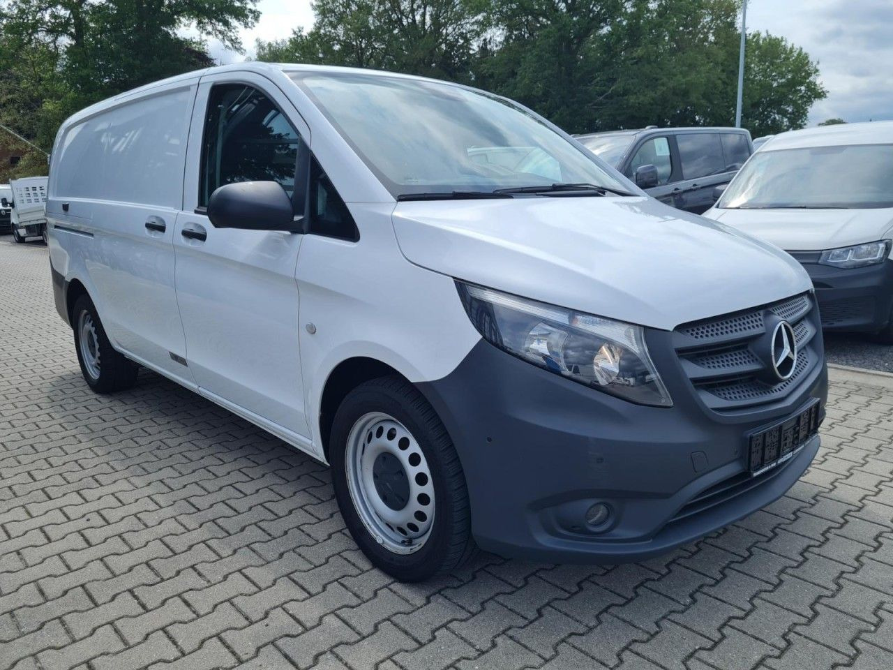 Mercedes-Benz Vito 116 Cdi Kühlkasten lang Stand/Fahrkühl HEIZ - Комбе ладилник: слика 4 Mercedes-Benz Vito 116 Cdi Kühlkasten lang Stand/Fahrkühl HEIZ - Комбе ладилник: слика 4