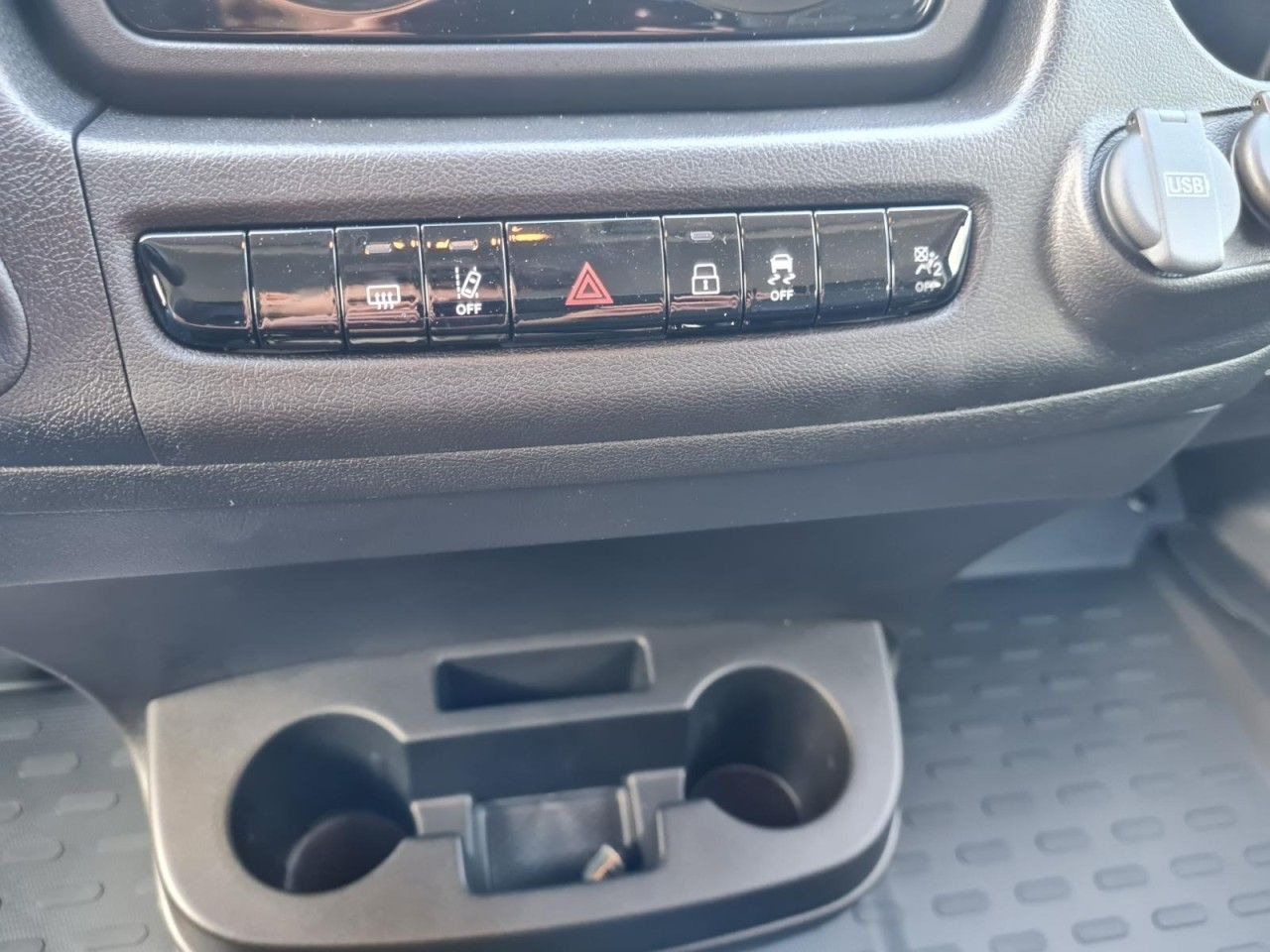 Комбе со отворен сандак Opel Movano 3,5t Doka 2.2 HDI 140 L3 verstärkt AHK: слика 16