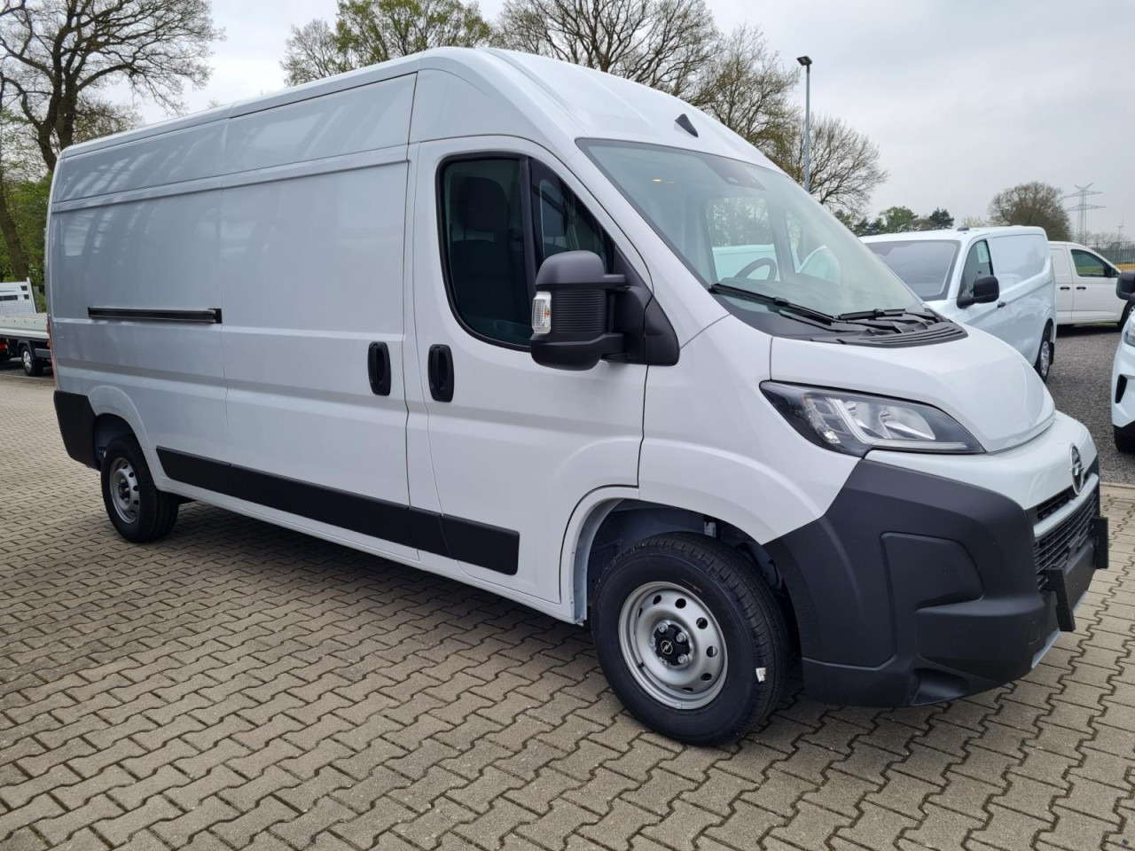 Opel Movano Kasten 2.2 HDI 180 L3H2 Klima NAVI TEMPOMAT - Товарно комбе: слика 5 Opel Movano Kasten 2.2 HDI 180 L3H2 Klima NAVI TEMPOMAT - Товарно комбе: слика 5