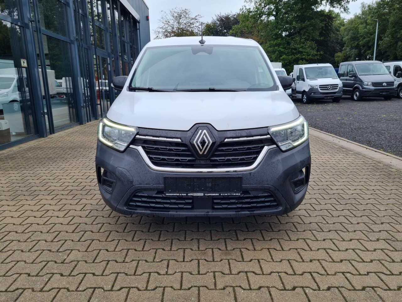 Renault Kangoo Van Kasten L1H1 TCe 1.3i KLIMA PDC TEMPOMAT - Мало комбе: слика 2 Renault Kangoo Van Kasten L1H1 TCe 1.3i KLIMA PDC TEMPOMAT - Мало комбе: слика 2