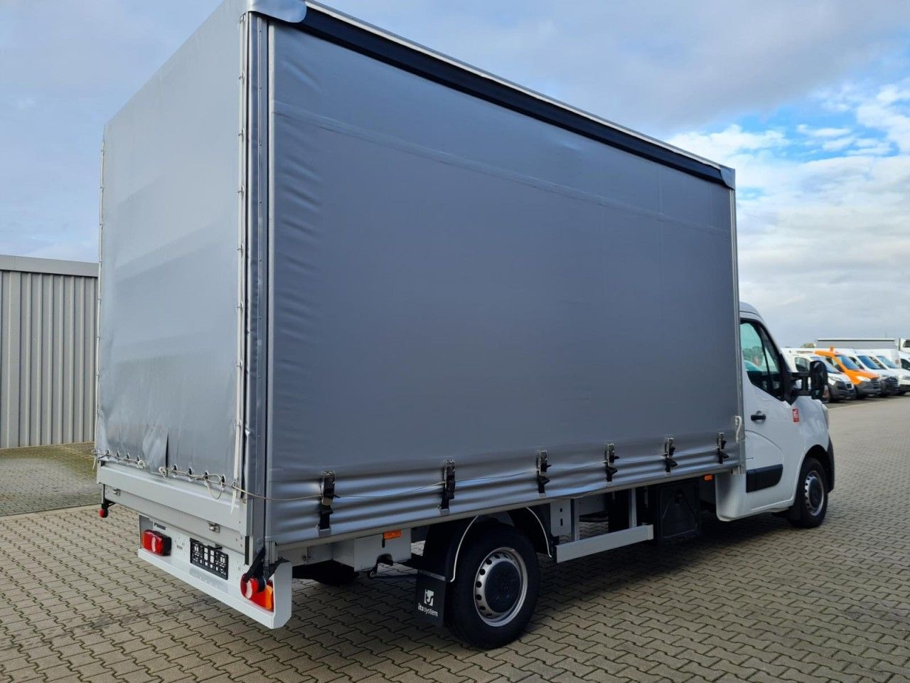 Renault Master 3,5t Pritsche Schiebe Plane ERGO KLIMA TE - Комбе со церада: слика 2 Renault Master 3,5t Pritsche Schiebe Plane ERGO KLIMA TE - Комбе со церада: слика 2
