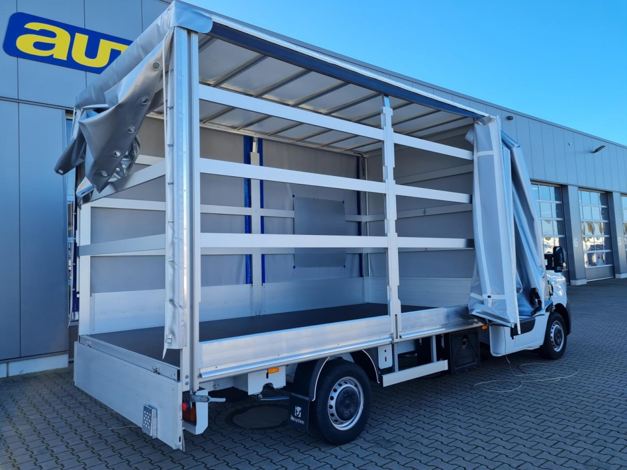 Renault Master 3,5t Pritsche Schiebe Plane ERGO KLIMA TEMPO - Комбе со церада: слика 4 Renault Master 3,5t Pritsche Schiebe Plane ERGO KLIMA TEMPO - Комбе со церада: слика 4