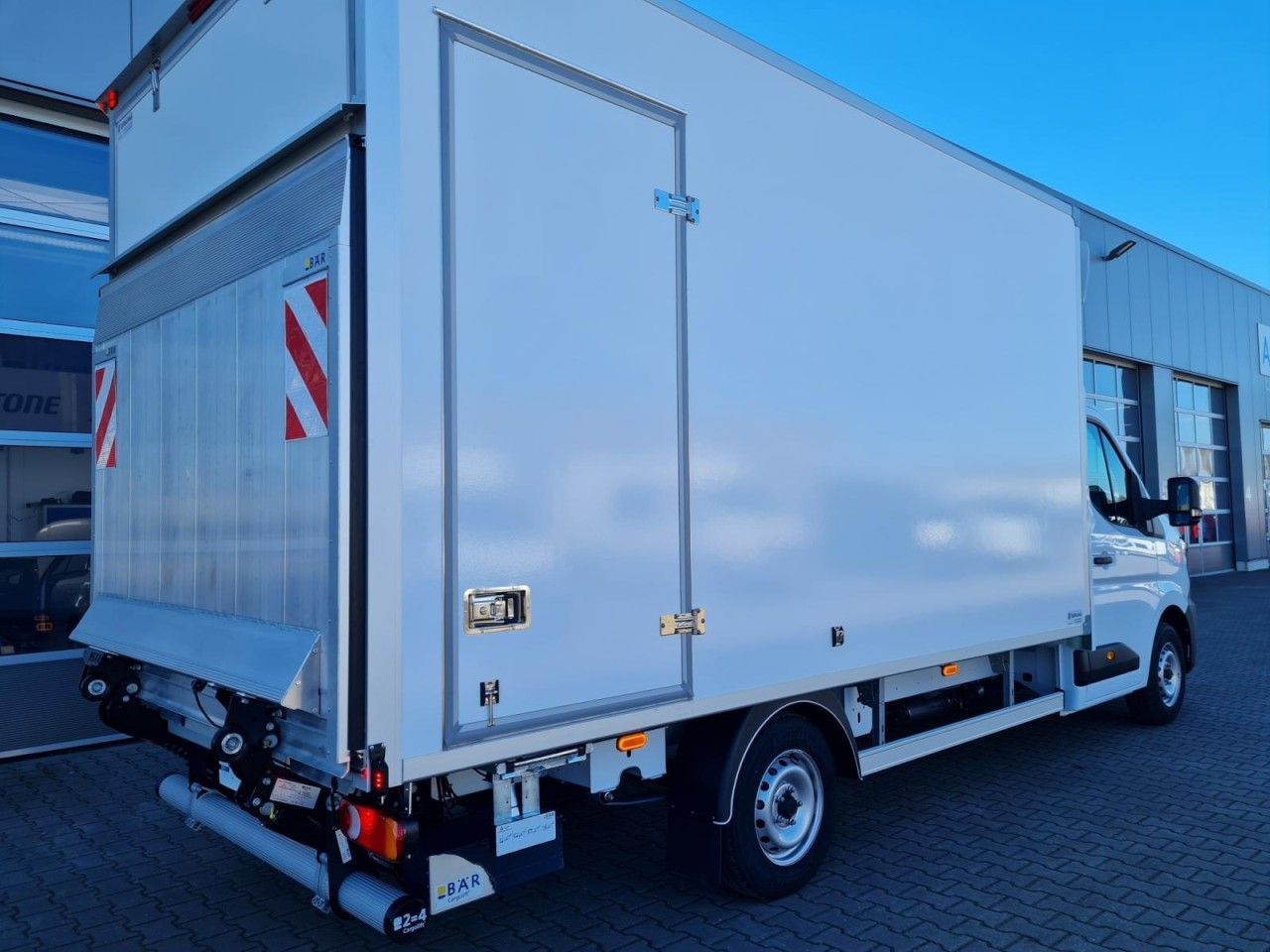 Renault Master 35 New Möbel Koffer LBW KLIMA TEMPOMAT - Комбе фургон: слика 4 Renault Master 35 New Möbel Koffer LBW KLIMA TEMPOMAT - Комбе фургон: слика 4