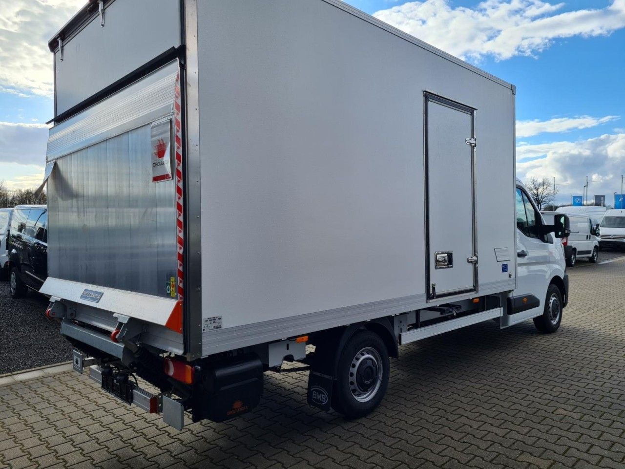 Renault Master 35 New Möbel Koffer LBW LUFTFEDERUNG KAME - Комбе фургон: слика 4 Renault Master 35 New Möbel Koffer LBW LUFTFEDERUNG KAME - Комбе фургон: слика 4