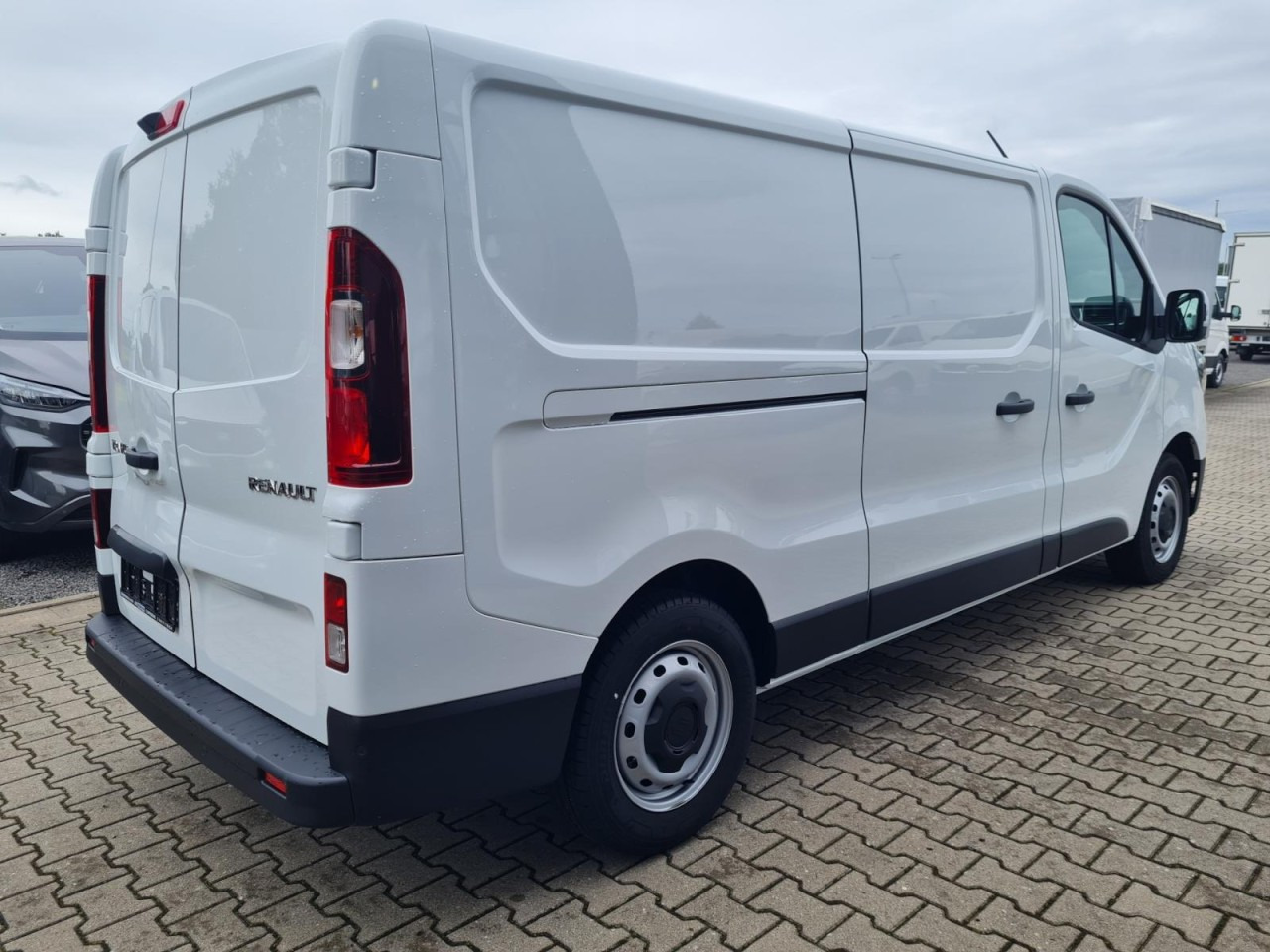 Renault Trafic Kühlkasten 3.0t L2 KLIMA LED NAVI/APP TEMPO - Комбе ладилник: слика 4 Renault Trafic Kühlkasten 3.0t L2 KLIMA LED NAVI/APP TEMPO - Комбе ладилник: слика 4