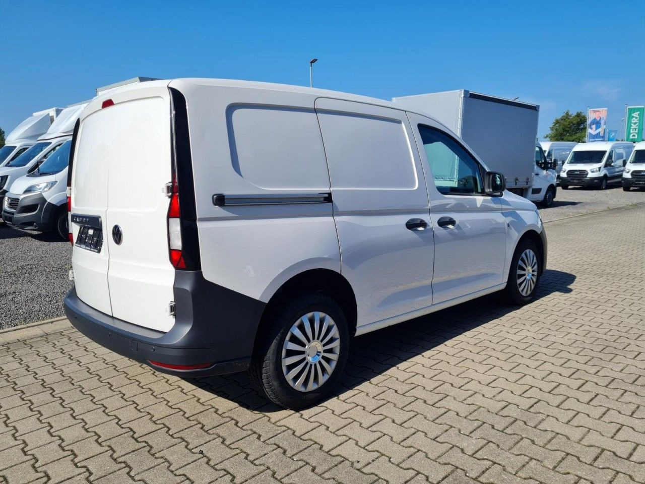 Volkswagen Caddy Kasten Cargo 2.0 TDI KLIMA KOMFORT PDC - Мало комбе: слика 3 Volkswagen Caddy Kasten Cargo 2.0 TDI KLIMA KOMFORT PDC - Мало комбе: слика 3