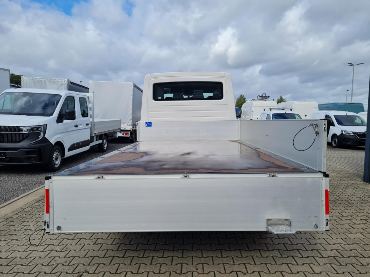 Volkswagen Crafter 35 Doka TDI Pritsche L4 4Motion - Комбе со отворен сандак, Комби со двојна кабина: слика 5 Volkswagen Crafter 35 Doka TDI Pritsche L4 4Motion - Комбе со отворен сандак, Комби со двојна кабина: слика 5