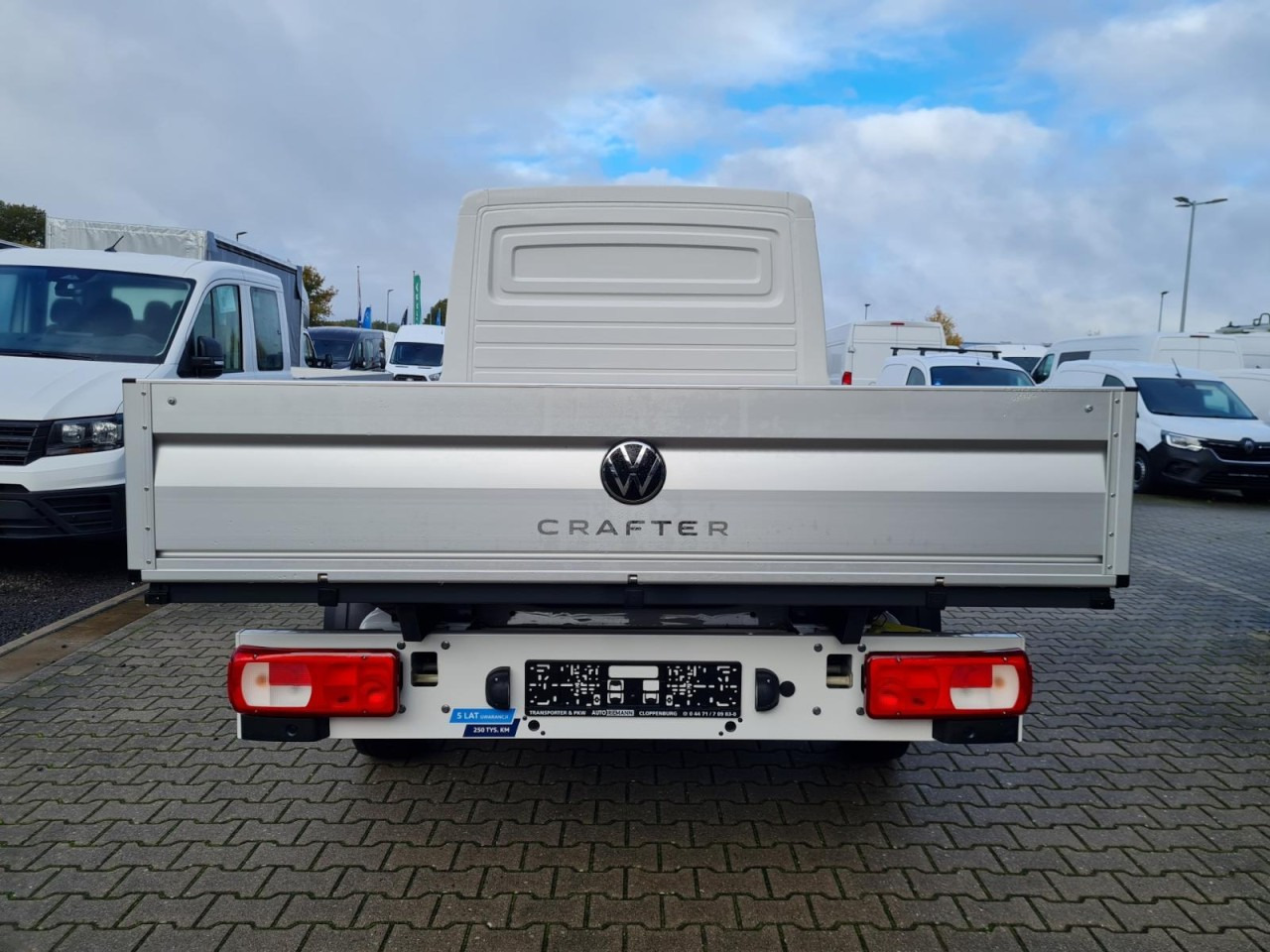 Volkswagen Crafter 35 Doka TDI Pritsche MR KLIMA TEMPOMAT - Комбе со отворен сандак, Комби со двојна кабина: слика 5 Volkswagen Crafter 35 Doka TDI Pritsche MR KLIMA TEMPOMAT - Комбе со отворен сандак, Комби со двојна кабина: слика 5