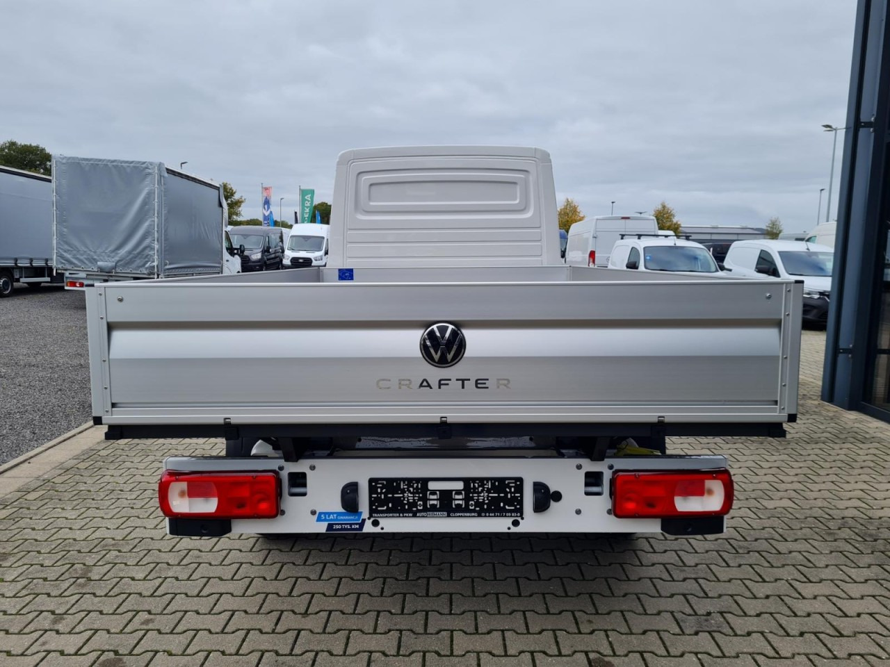 Volkswagen Crafter 35 Doka TDI Pritsche lang L4 KLIMA TEMPOMAT - Комбе со отворен сандак, Комби со двојна кабина: слика 5 Volkswagen Crafter 35 Doka TDI Pritsche lang L4 KLIMA TEMPOMAT - Комбе со отворен сандак, Комби со двојна кабина: слика 5