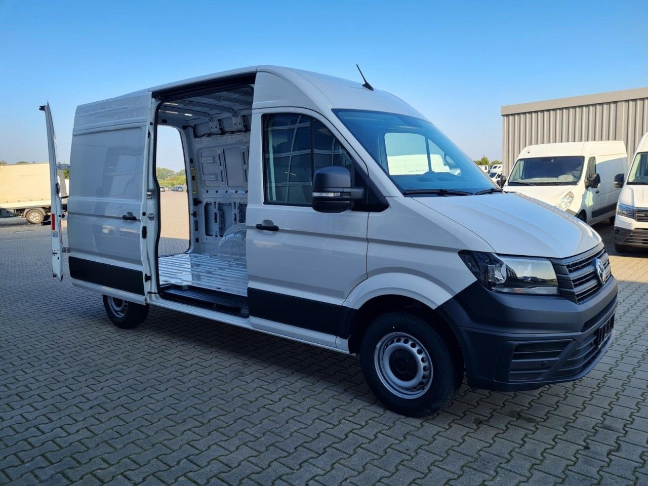 Volkswagen Crafter 35 Kasten MR L3H3 AG KLIMA KAMERA NAVI_A - Товарно комбе: слика 3 Volkswagen Crafter 35 Kasten MR L3H3 AG KLIMA KAMERA NAVI_A - Товарно комбе: слика 3