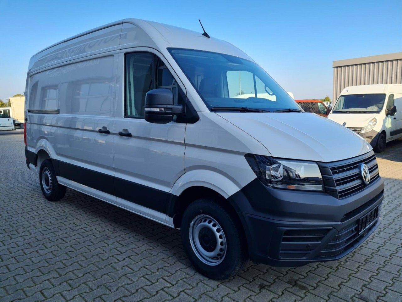 Volkswagen Crafter 35 Kasten MR L3H3 KLIMA TEMPOMAT Mod. 25 - Товарно комбе: слика 3 Volkswagen Crafter 35 Kasten MR L3H3 KLIMA TEMPOMAT Mod. 25 - Товарно комбе: слика 3