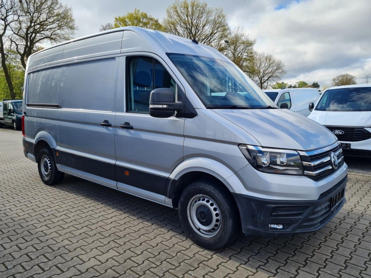 Volkswagen Crafter 35 Kasten TDI MR hoch NAVI KLIMA TEMPOMA - Товарно комбе: слика 3 Volkswagen Crafter 35 Kasten TDI MR hoch NAVI KLIMA TEMPOMA - Товарно комбе: слика 3