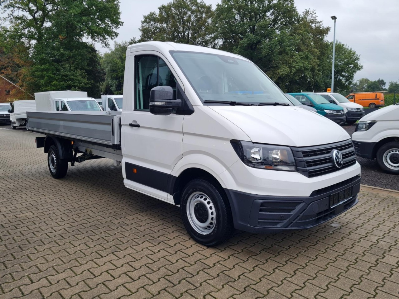 Volkswagen Crafter 35 Pritsche TDI Pritsche L4 KLIMA TEMPOMAT - Комбе со отворен сандак: слика 3 Volkswagen Crafter 35 Pritsche TDI Pritsche L4 KLIMA TEMPOMAT - Комбе со отворен сандак: слика 3