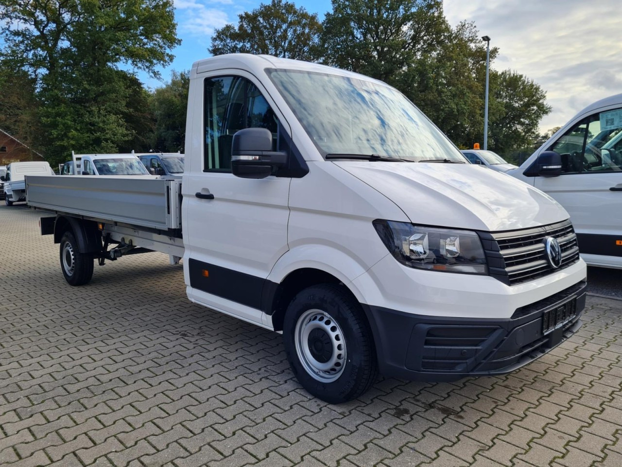 Volkswagen Crafter 35 Pritsche Tdi LR L4 KLIMA TEMPOMAT - Комбе со отворен сандак: слика 2 Volkswagen Crafter 35 Pritsche Tdi LR L4 KLIMA TEMPOMAT - Комбе со отворен сандак: слика 2