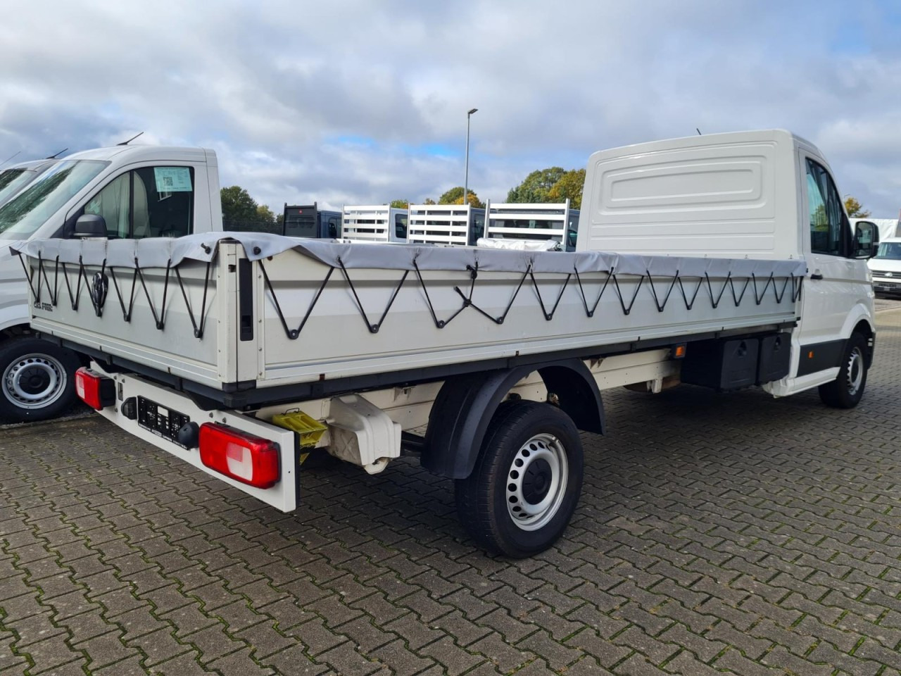 Volkswagen Crafter 35 Pritsche Tdi lang L4 KLIMA - Комбе со отворен сандак: слика 4 Volkswagen Crafter 35 Pritsche Tdi lang L4 KLIMA - Комбе со отворен сандак: слика 4
