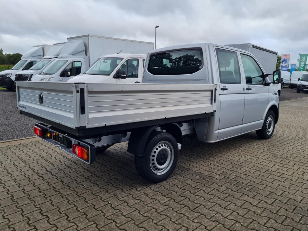 Volkswagen T6.1 Doka Pritsche Plane 6-Sitze Klima Komfort - Комбе со отворен сандак, Комби со двојна кабина: слика 4 Volkswagen T6.1 Doka Pritsche Plane 6-Sitze Klima Komfort - Комбе со отворен сандак, Комби со двојна кабина: слика 4