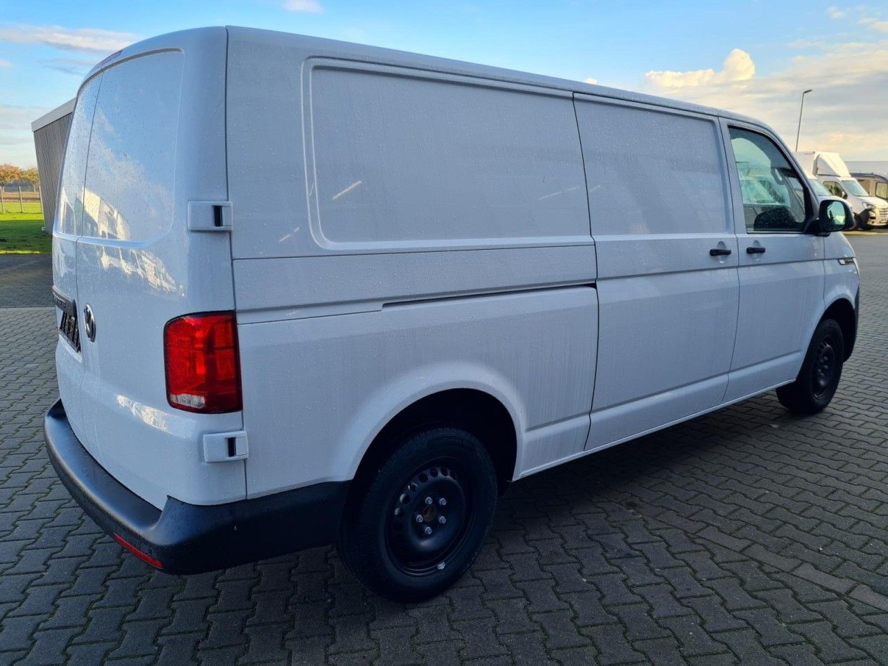 Volkswagen T6.1 Kasten lang DSG KLIMA KOMFORT ACC TEMPO PDC - Мало комбе: слика 4 Volkswagen T6.1 Kasten lang DSG KLIMA KOMFORT ACC TEMPO PDC - Мало комбе: слика 4