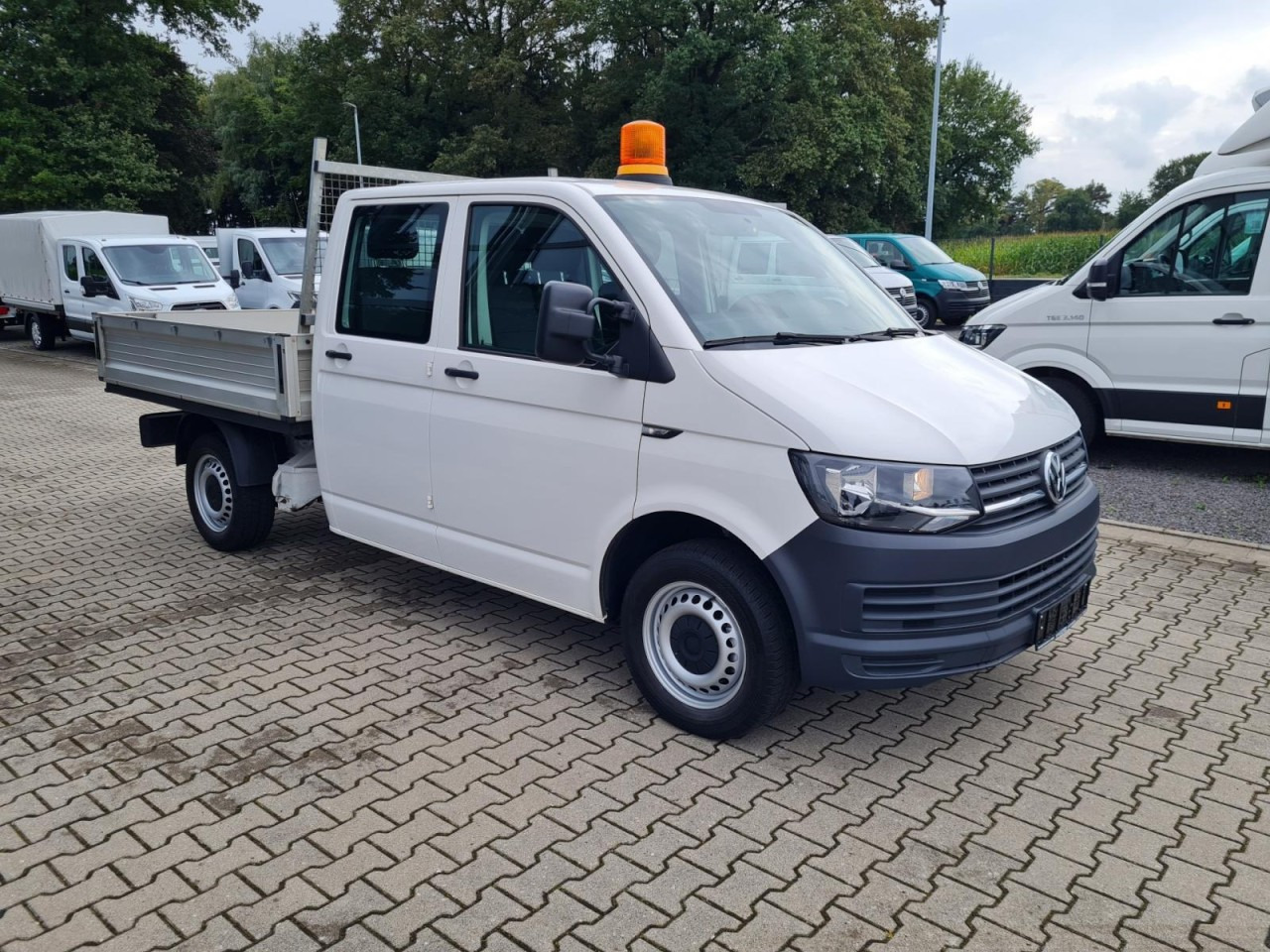 Volkswagen T6 Doka TDI LR AHK Leiterträger Klima STANDHEIZ - Комбе со отворен сандак: слика 3 Volkswagen T6 Doka TDI LR AHK Leiterträger Klima STANDHEIZ - Комбе со отворен сандак: слика 3