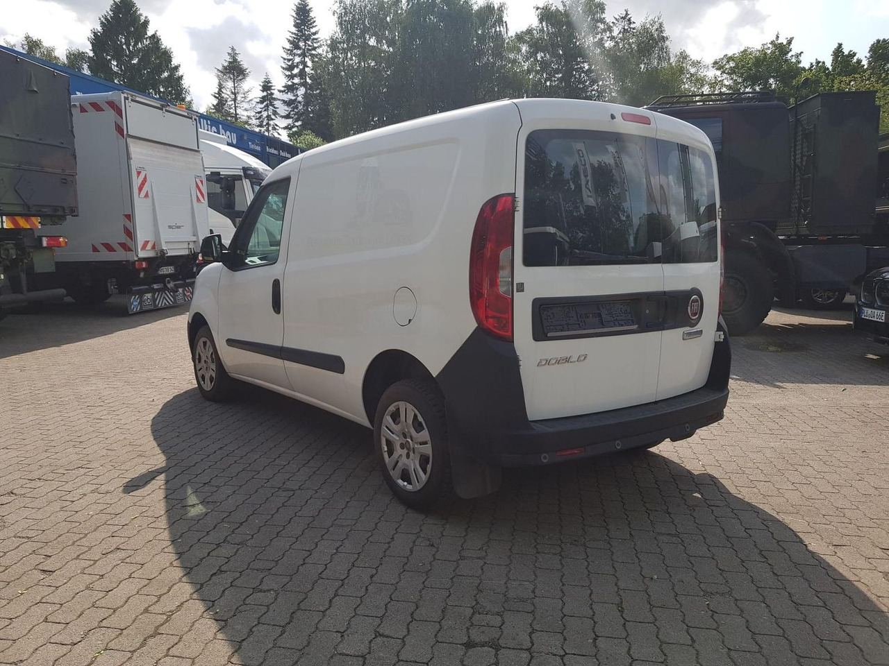Fiat Doblo Kastenwagen SX 1.3 Klima, Radio mit Nav... - Патничко комбе: слика 3 Fiat Doblo Kastenwagen SX 1.3 Klima, Radio mit Nav... - Патничко комбе: слика 3