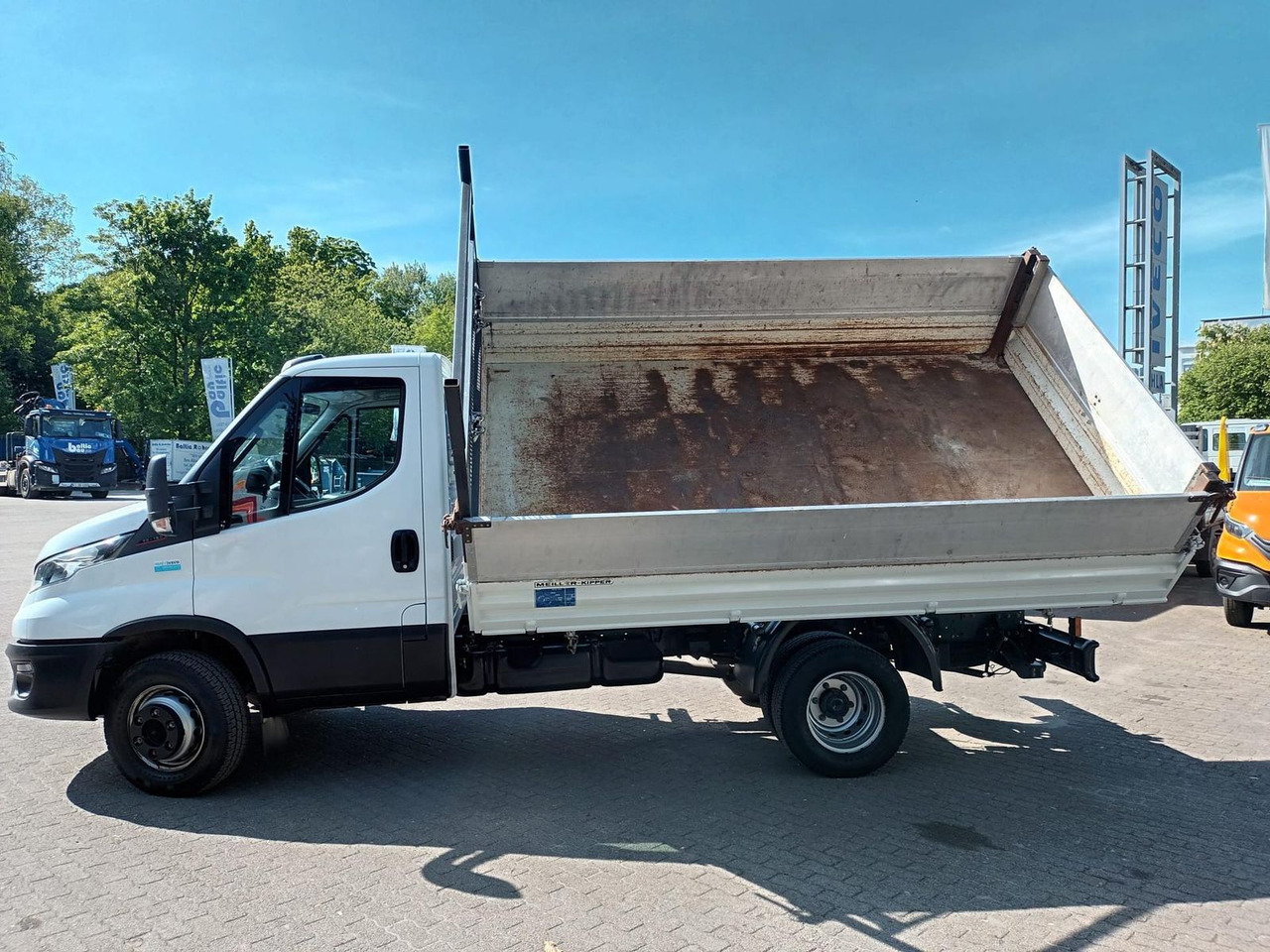Iveco Daily 70C18H Meiler Dreiseitenkipper, AHK, Klima - Комби кипер: слика 3 Iveco Daily 70C18H Meiler Dreiseitenkipper, AHK, Klima - Комби кипер: слика 3