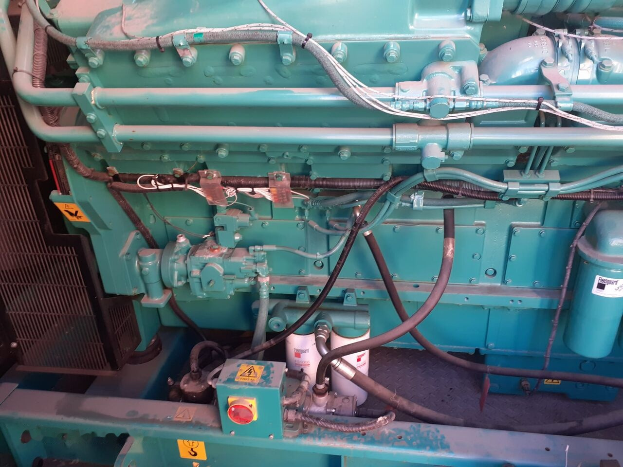 Cummins Agregat Prądotwórczy generator 1000 kw 1200 kw 1500 1650 Kva Fab - Генераторска поставка: слика 1 Cummins Agregat Prądotwórczy generator 1000 kw 1200 kw 1500 1650 Kva Fab - Генераторска поставка: слика 1