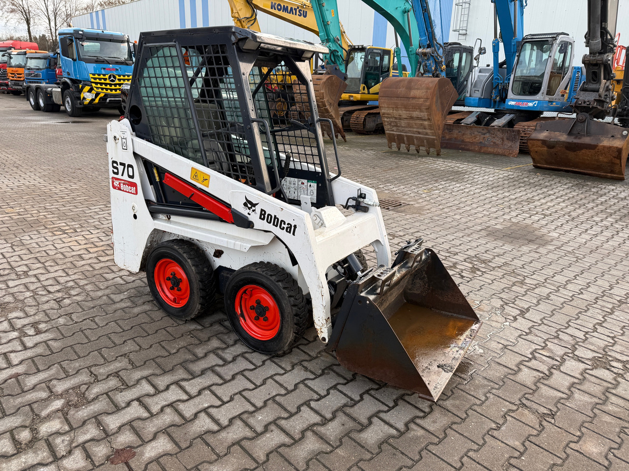 Bobcat S70 Kompaktlader - Натоварувач на тркала: слика 3 Bobcat S70 Kompaktlader - Натоварувач на тркала: слика 3