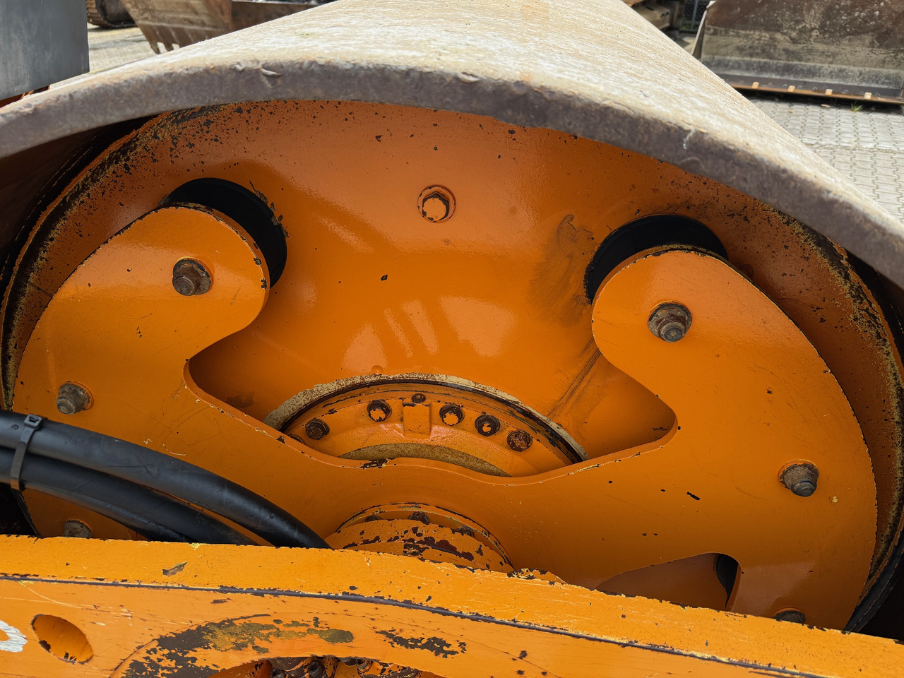 Компактор Bomag BW 213D-2 Walzenzug: слика 14 Компактор Bomag BW 213D-2 Walzenzug: слика 14