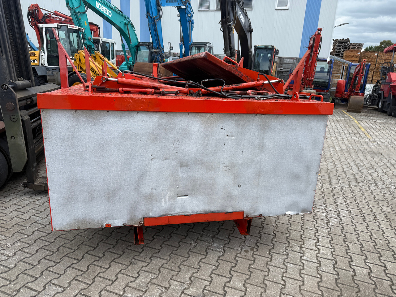 Graber ISOGRA Asphalt Thermo Container - Изменлив сандак/ Контејнер, Машина за асфалт: слика 4 Graber ISOGRA Asphalt Thermo Container - Изменлив сандак/ Контејнер, Машина за асфалт: слика 4