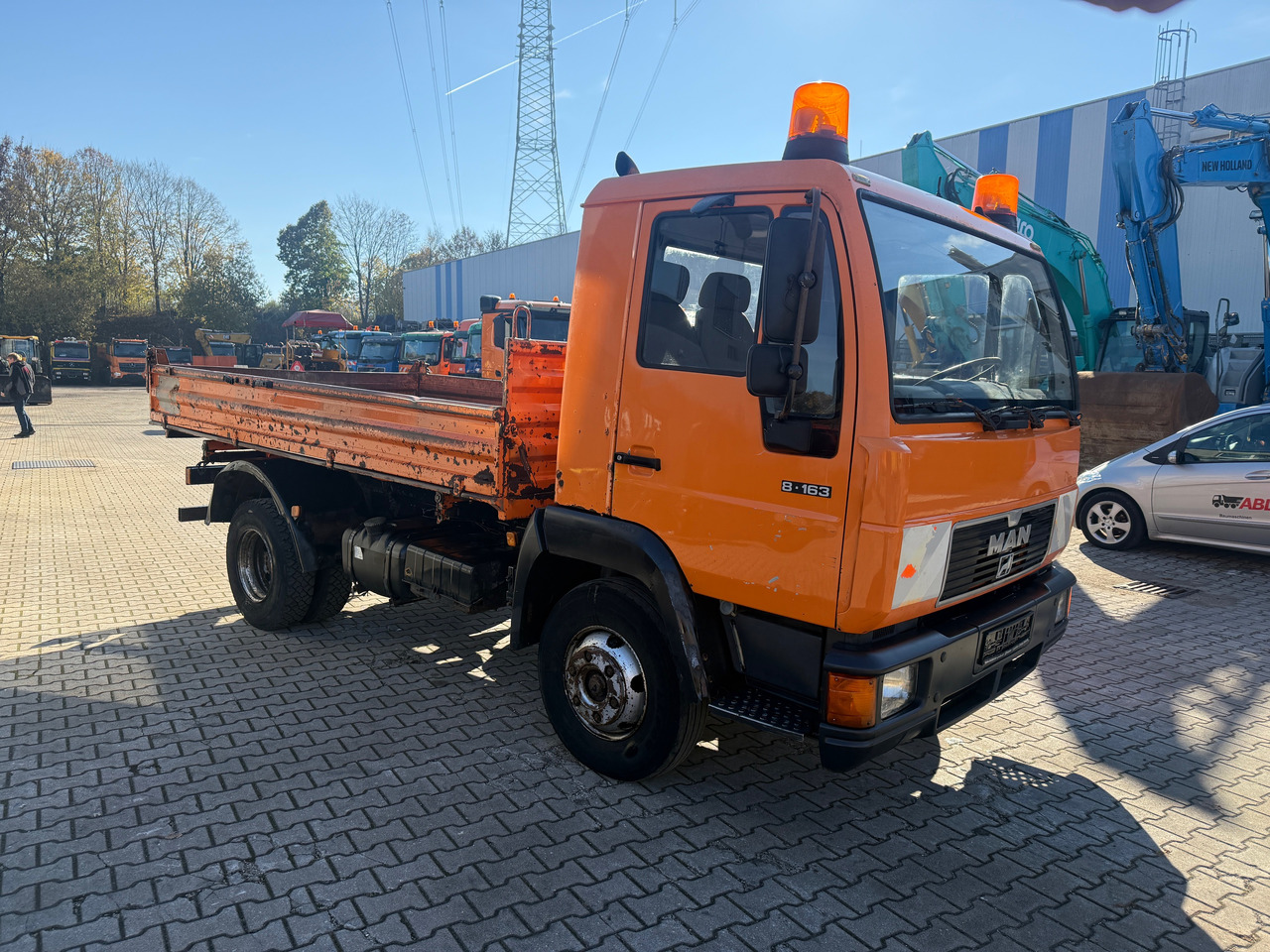 MAN 8.163 L2000 3-Seiten-Kipper AHK - Кипер: слика 3 MAN 8.163 L2000 3-Seiten-Kipper AHK - Кипер: слика 3