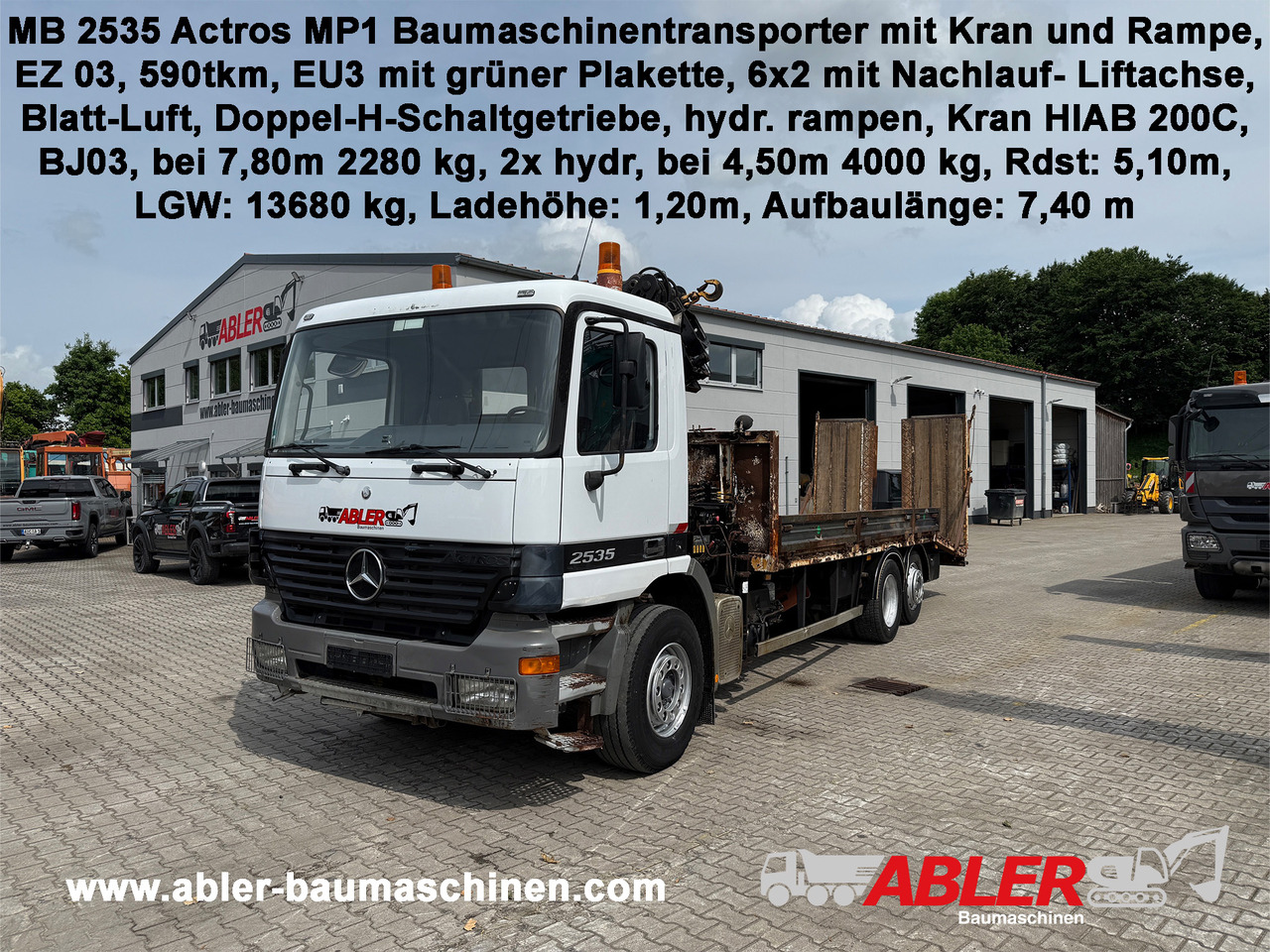 Mercedes-Benz 2535 Actros MP1 Baumaschinentransporter mit Kran und Rampen - Автотранспортен камион, Камион со кран: слика 1 Mercedes-Benz 2535 Actros MP1 Baumaschinentransporter mit Kran und Rampen - Автотранспортен камион, Камион со кран: слика 1