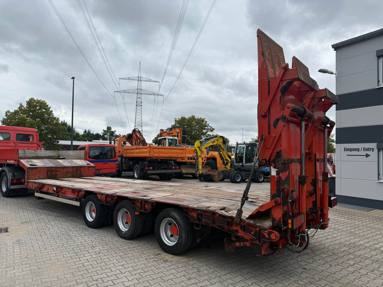 Müller Mitteltal TS3 Tieflader Auflieger mit hydr. Rampen - Полуприколка за низок утовар: слика 5 Müller Mitteltal TS3 Tieflader Auflieger mit hydr. Rampen - Полуприколка за низок утовар: слика 5